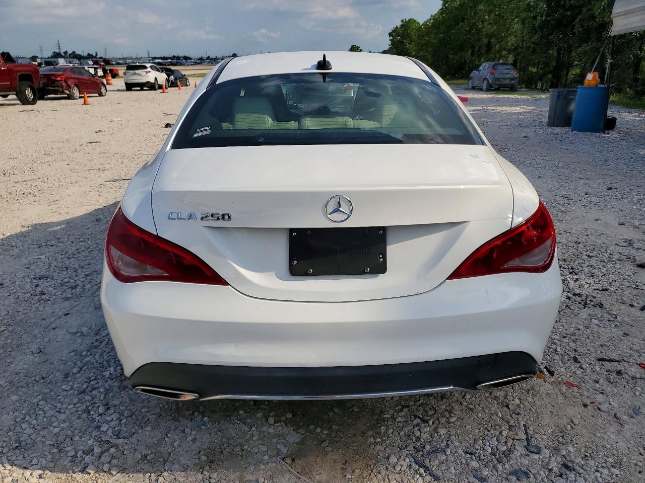 Mercedes-Benz Cla-class 250