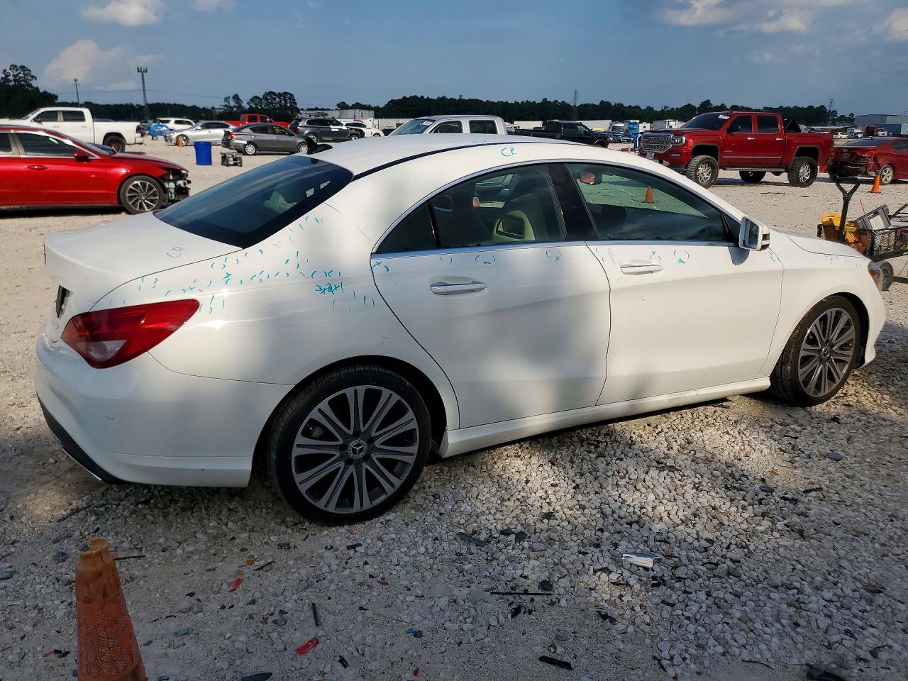 Mercedes-Benz Cla-class 250