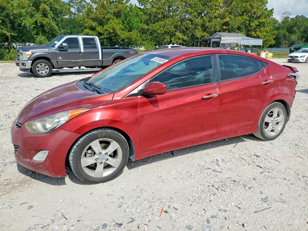 Salvage Hyundai ELANTRA Image