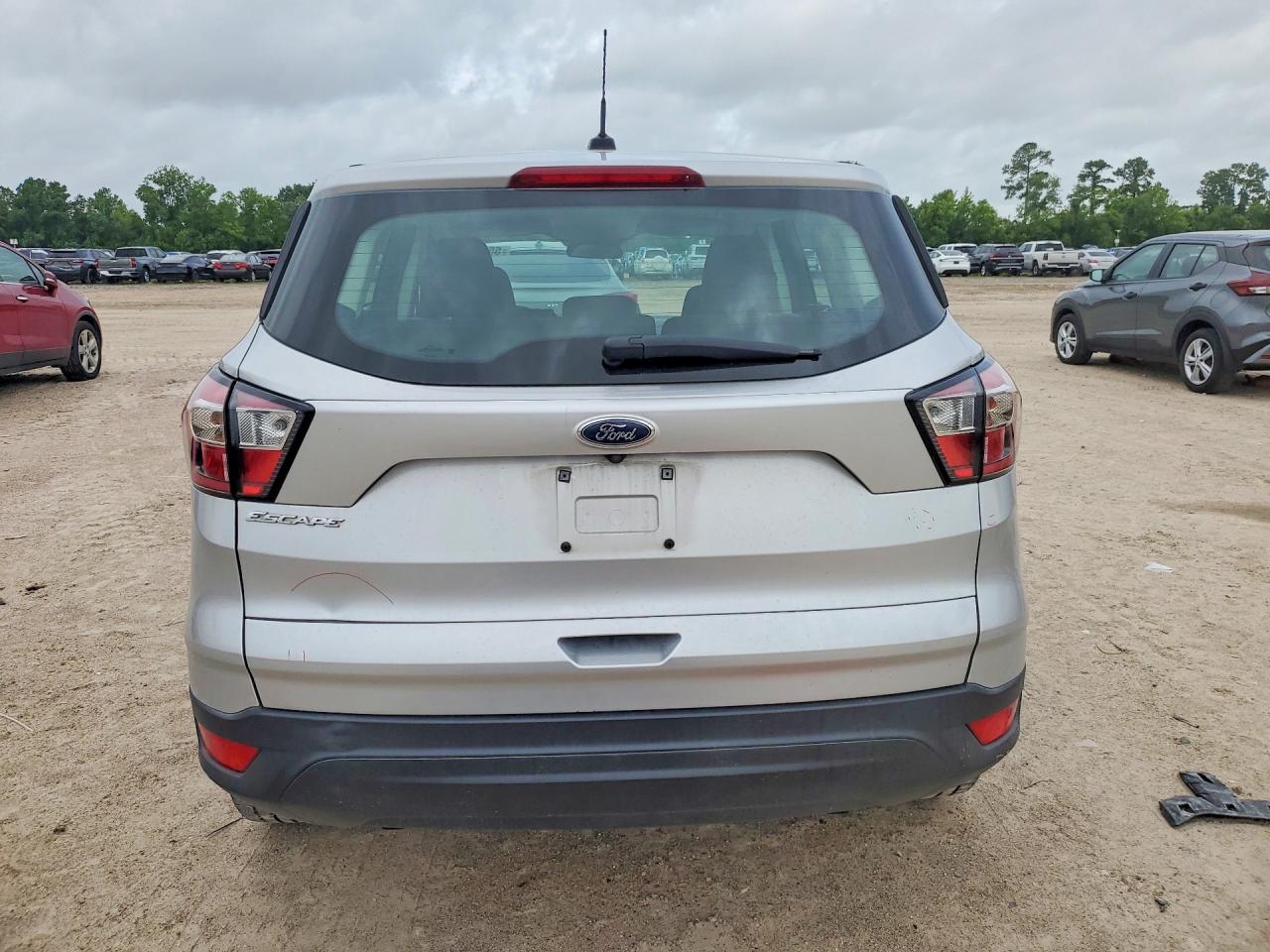 Ford Escape S