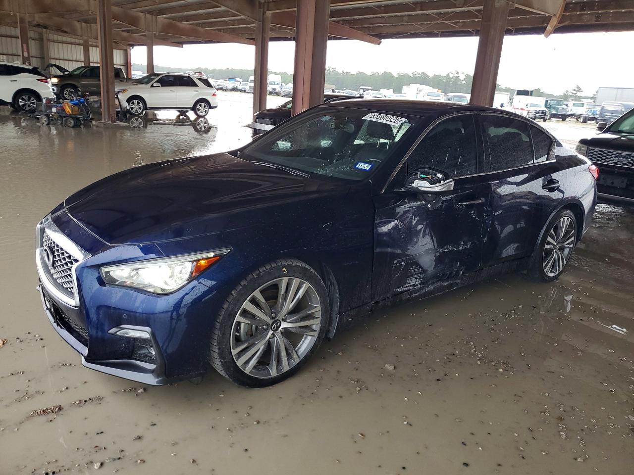 Salvage INFINITI Q50 Image