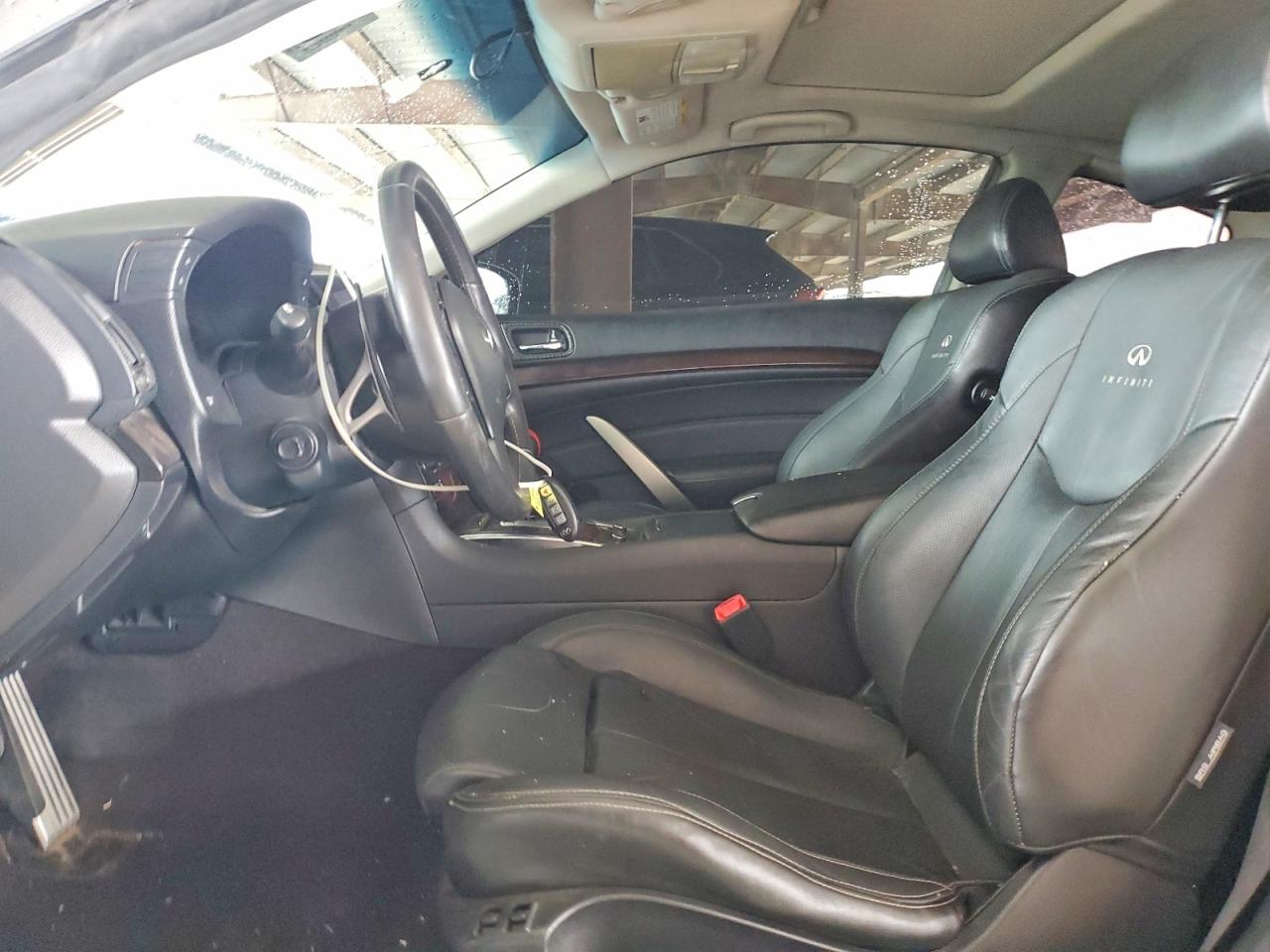 INFINITI Q60 Journey