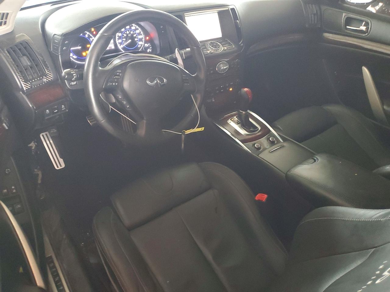 INFINITI Q60 Journey