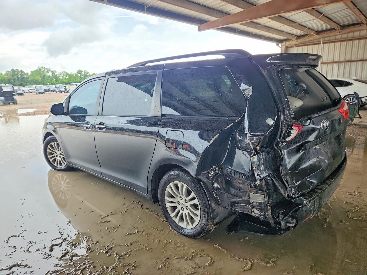 Toyota Sienna Xle 8-passenger