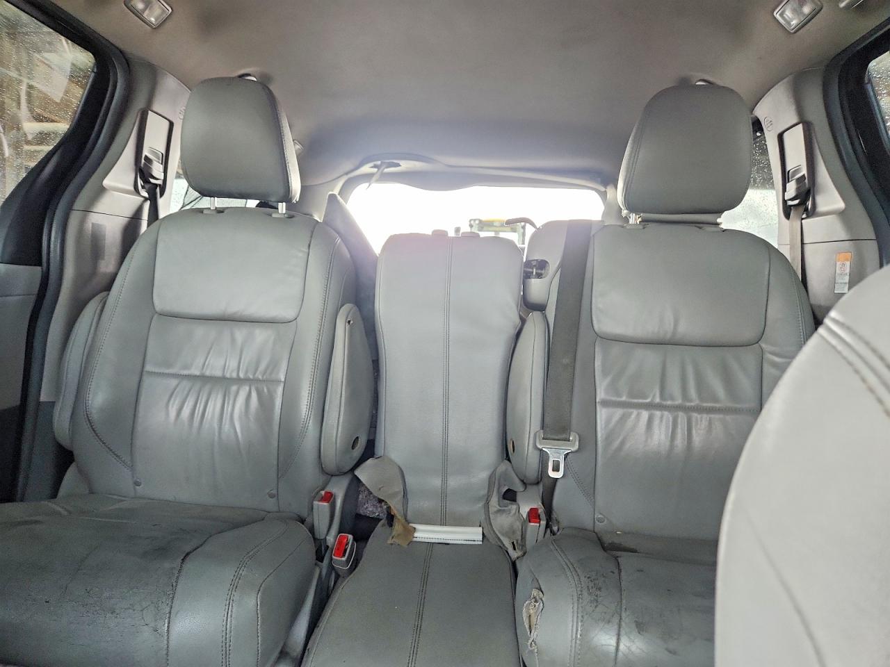 Toyota Sienna Xle 8-passenger