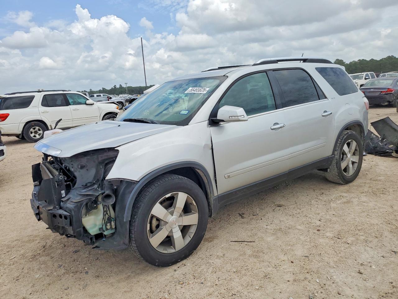 Salvage GMC Acadia Image