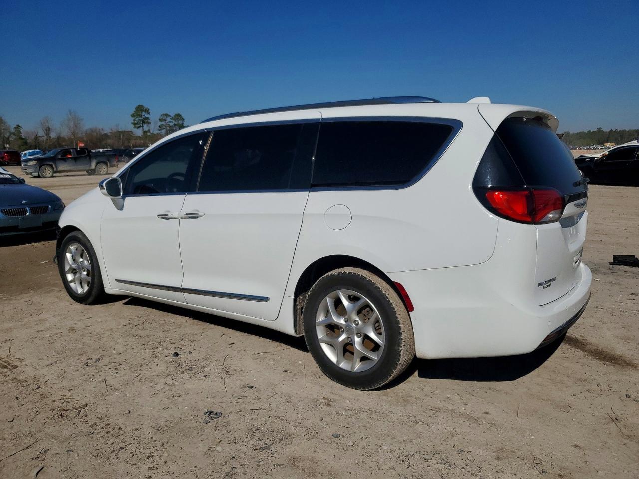Chrysler Pacifica Limited