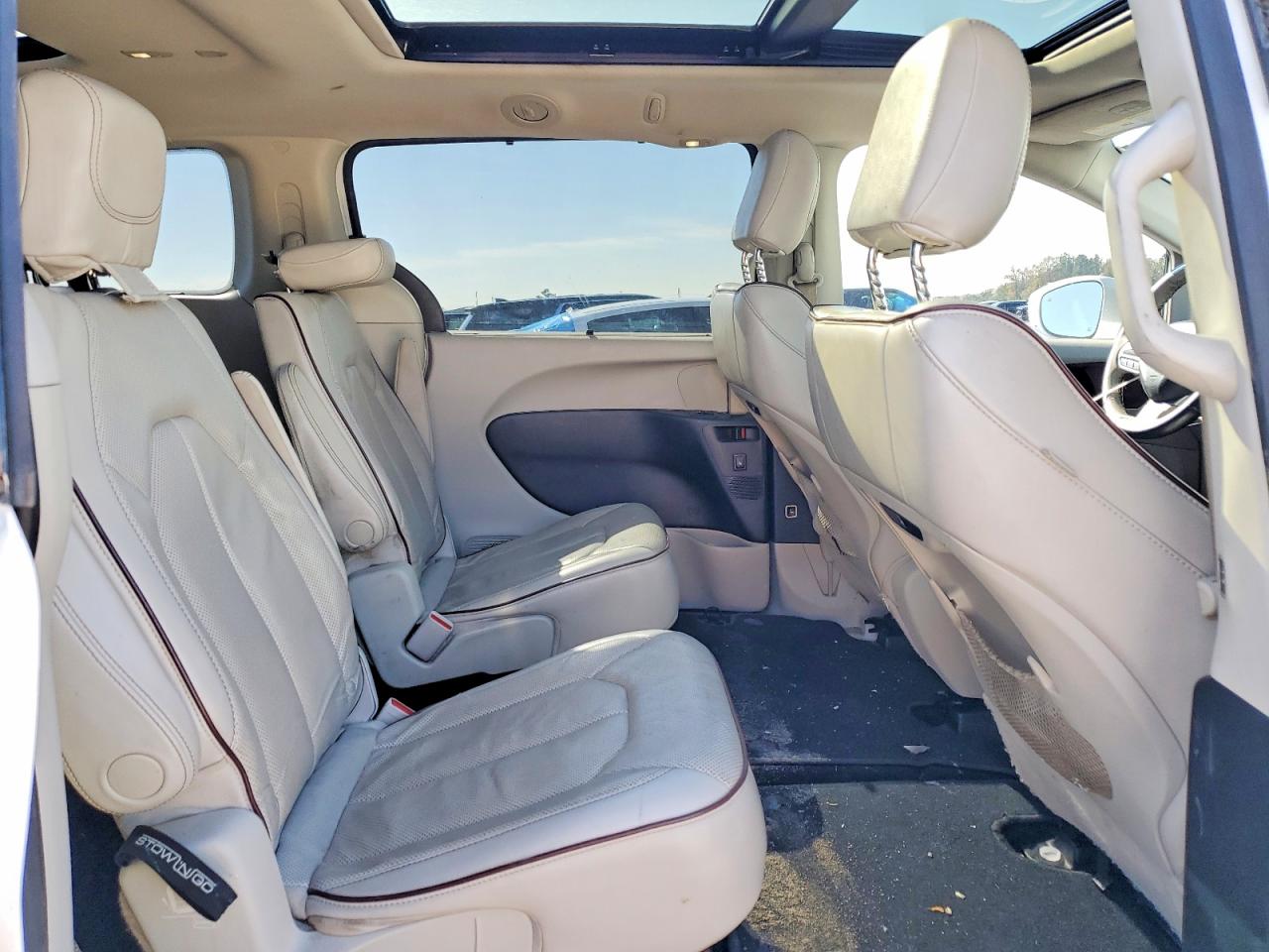 Chrysler Pacifica Limited
