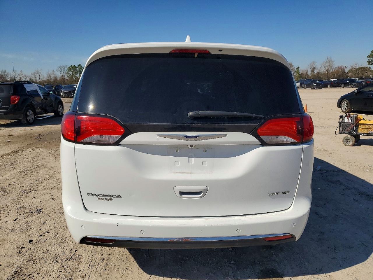 Chrysler Pacifica Limited