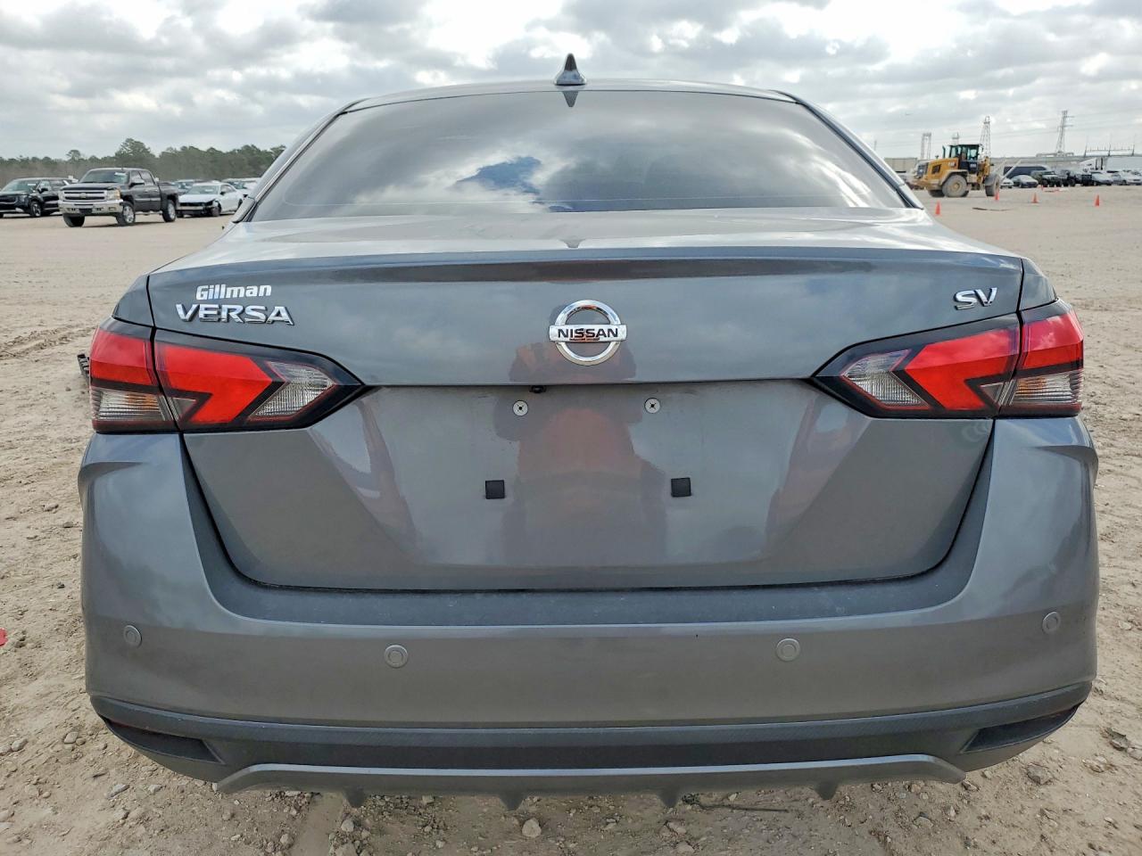 Nissan Versa