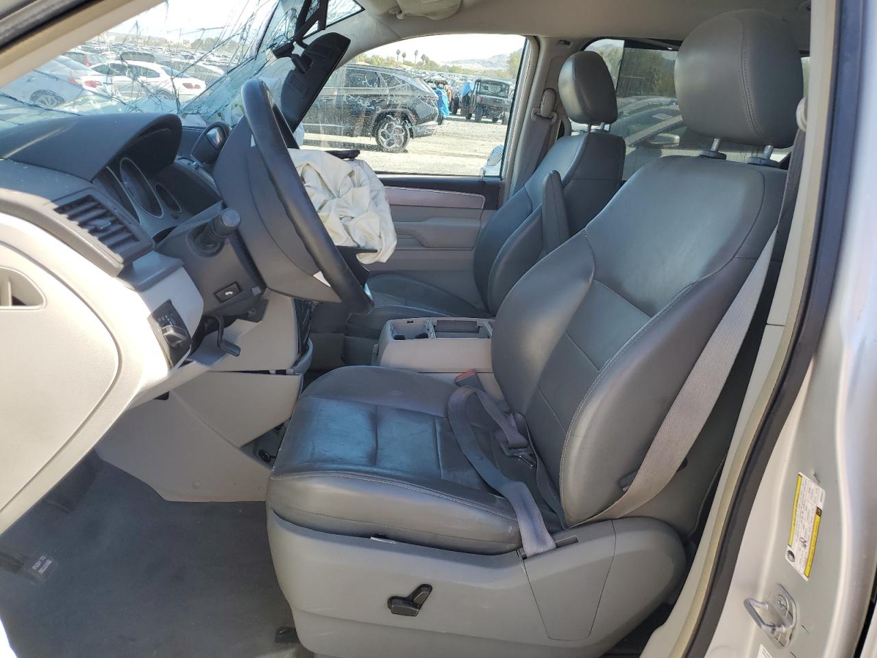Volkswagen Routan Sel