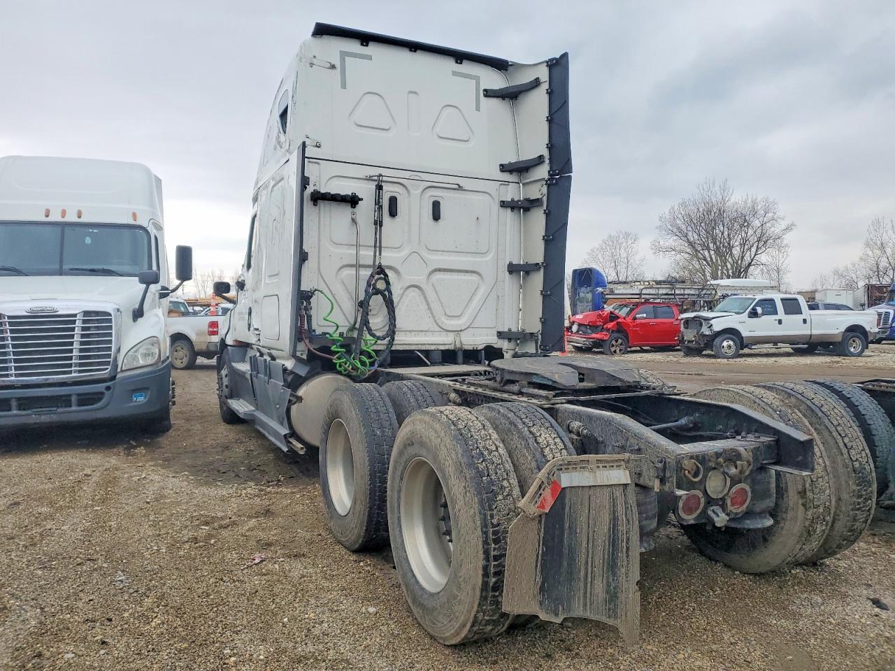 Freightliner Cascadia 126