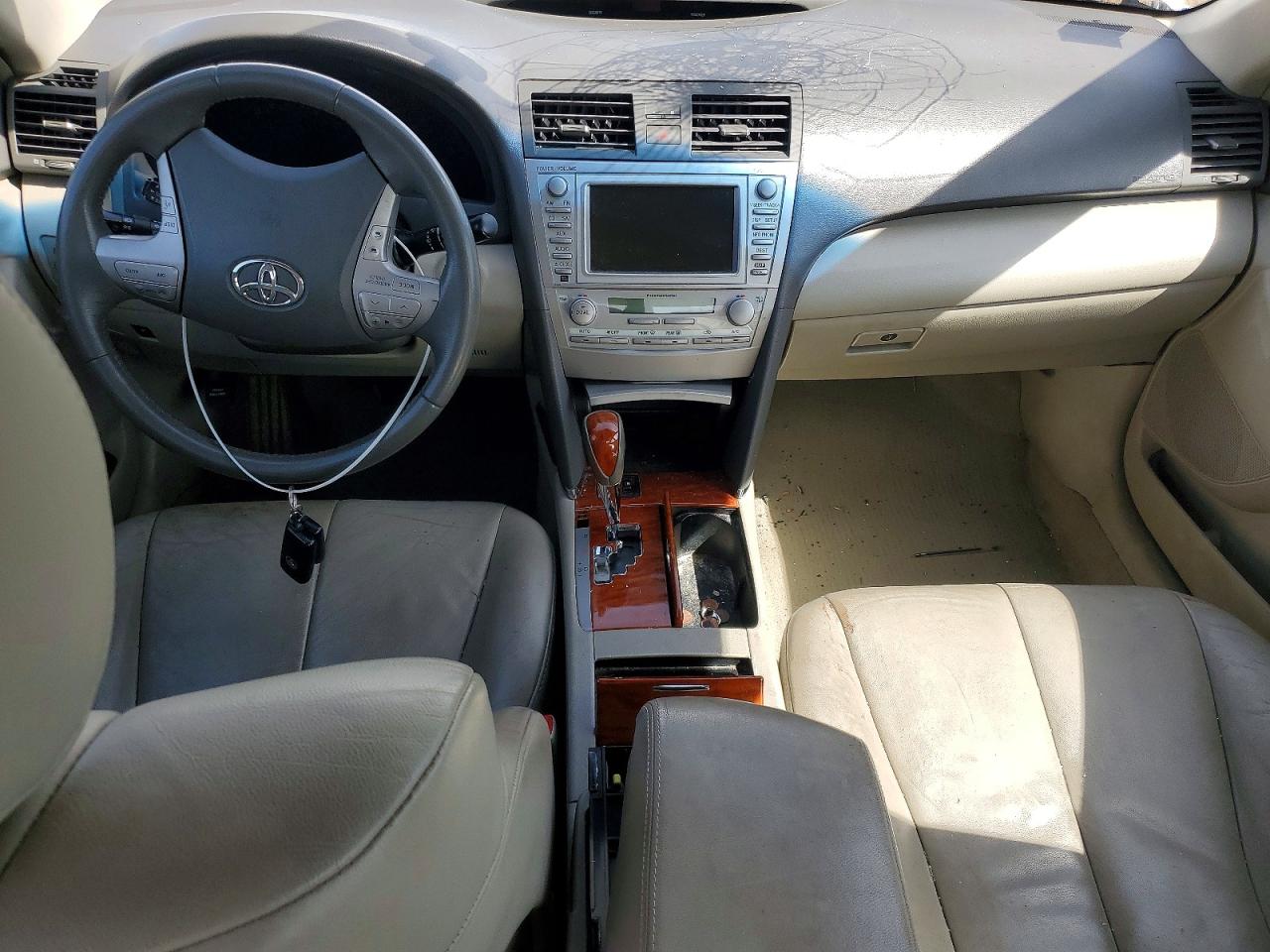 Toyota Camry Xle V6