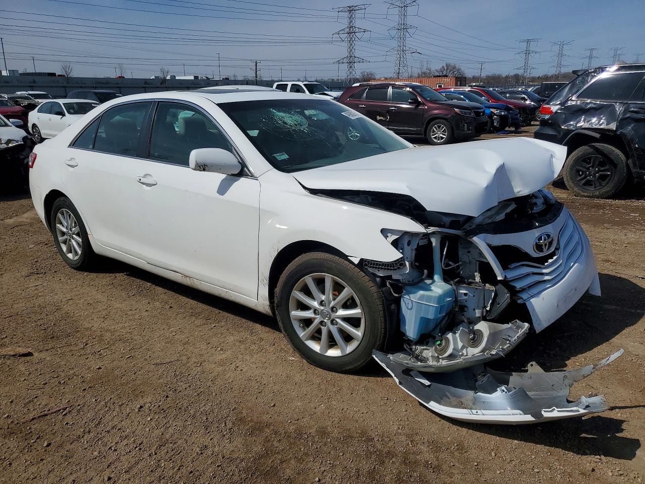 Toyota Camry Xle V6