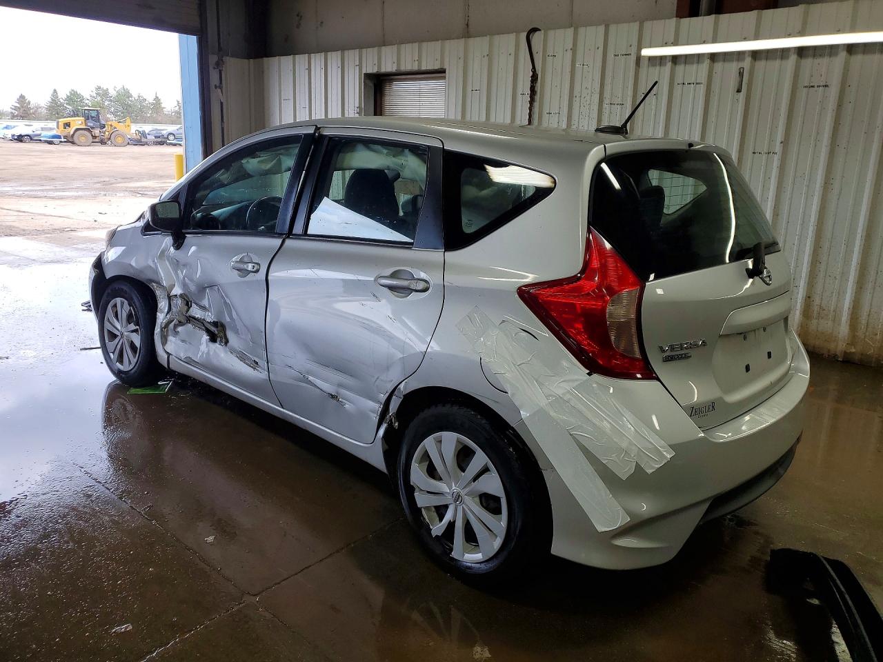 Nissan Versa Sv