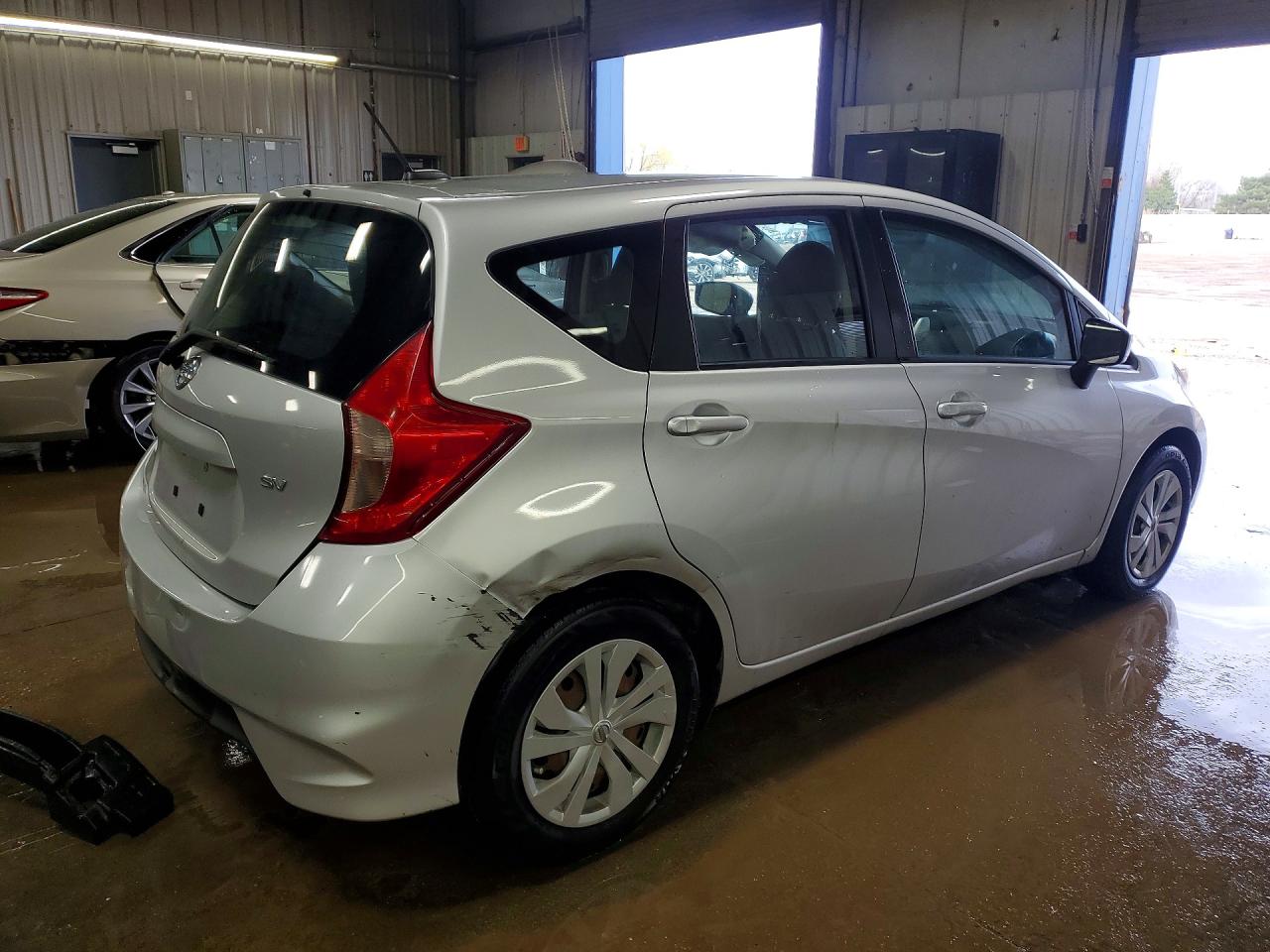 Nissan Versa Sv