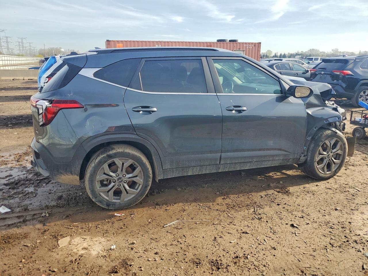 Kia Seltos S