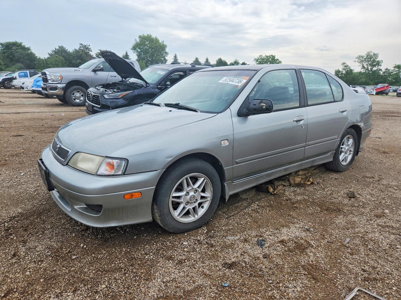 Salvage INFINITI G20 Image