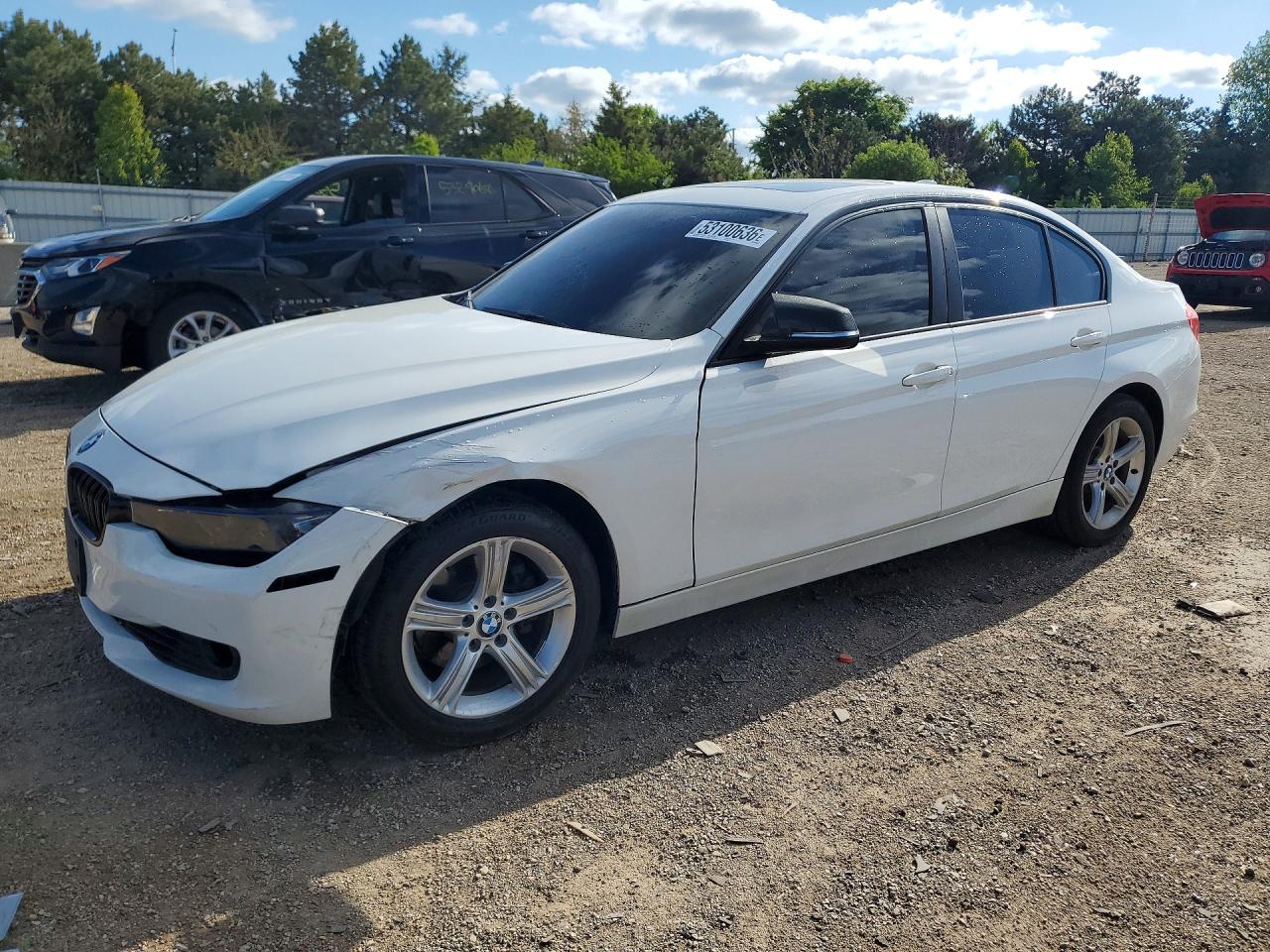 Salvage BMW 3 Series Image
