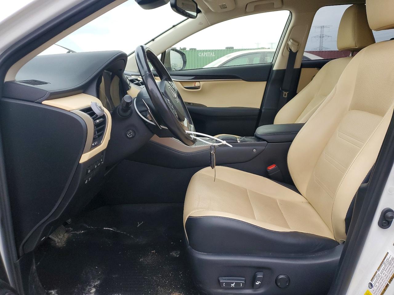 Lexus NX 300h Luxury