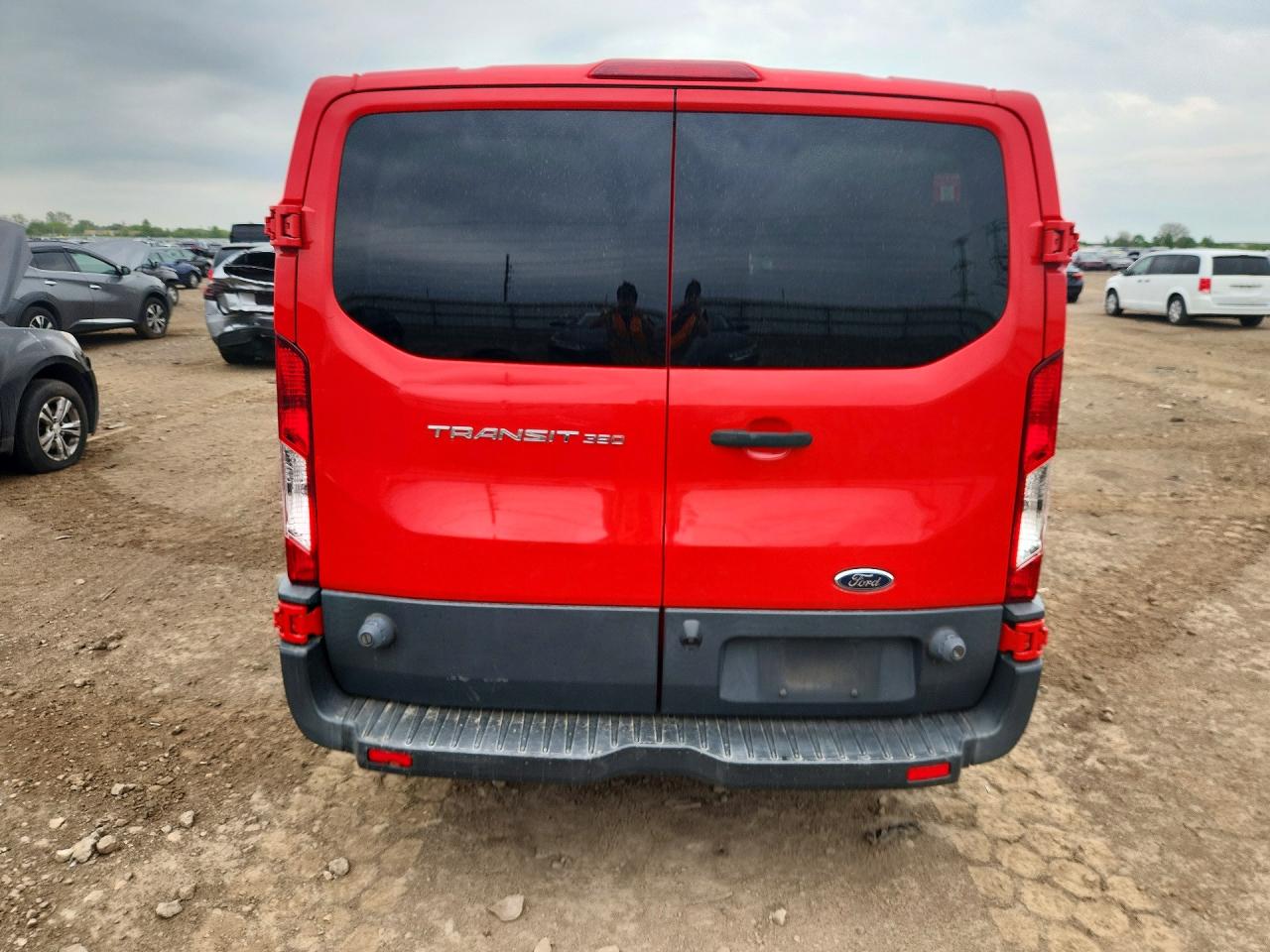 Ford Transit T-350