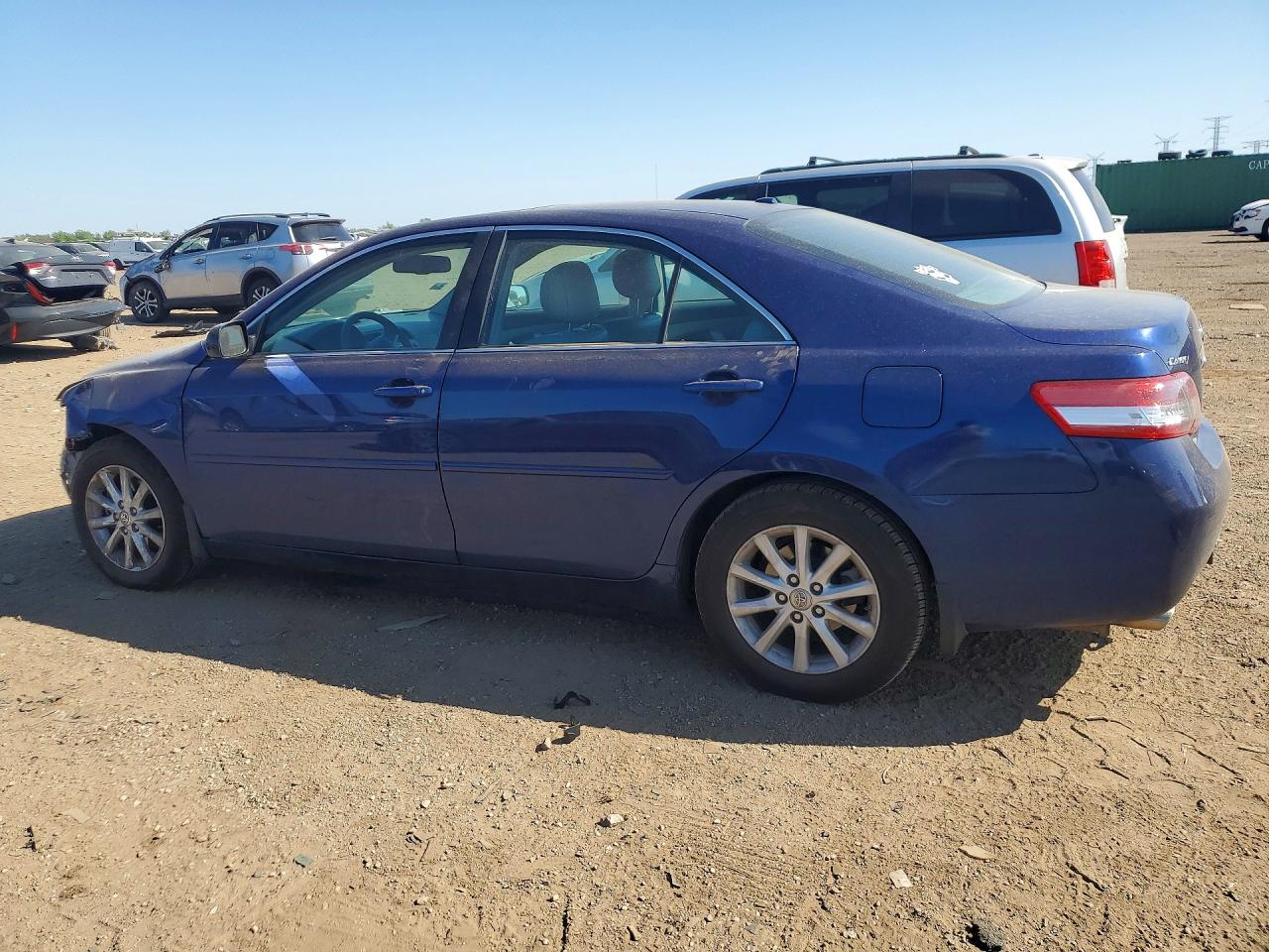 Toyota Camry Xle V6