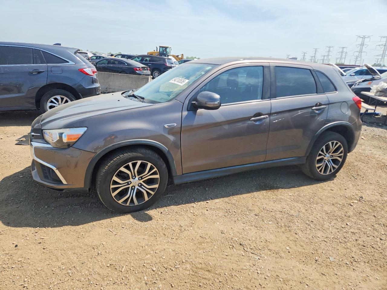 Salvage Mitsubishi Outlander Image