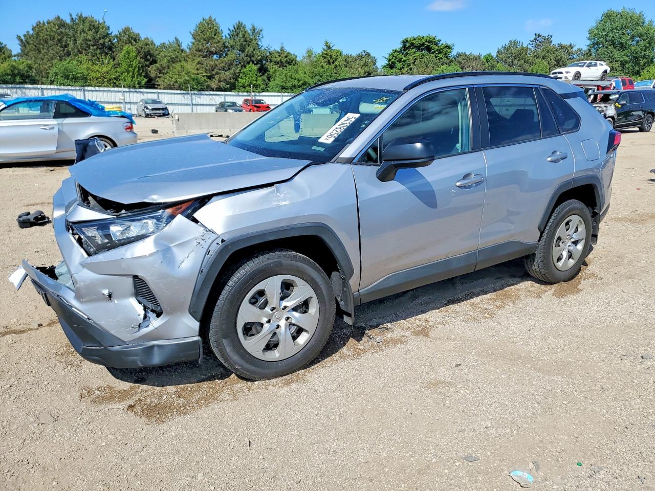 Salvage Toyota RAV4 Image
