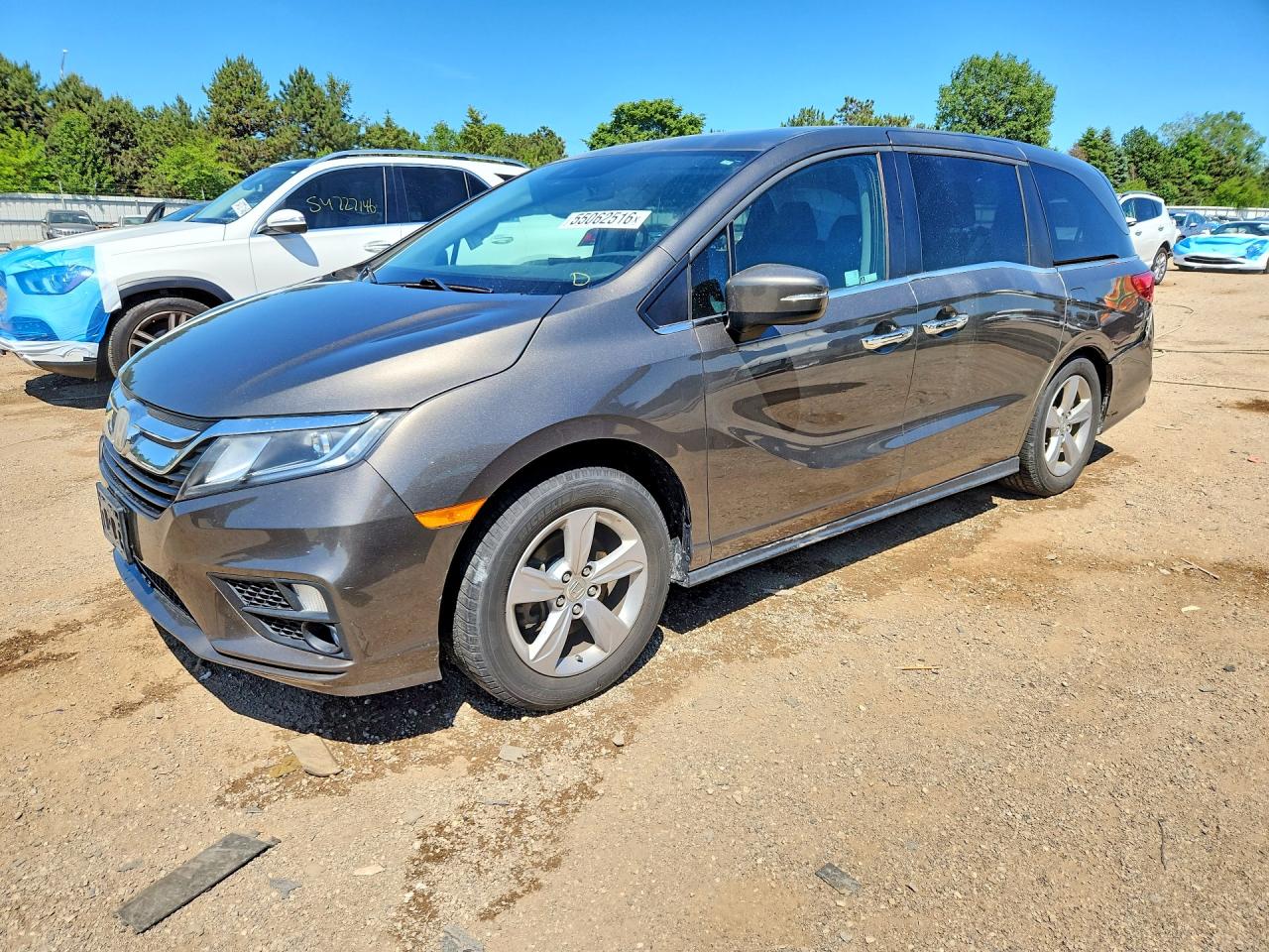 Salvage Honda Odyssey Image