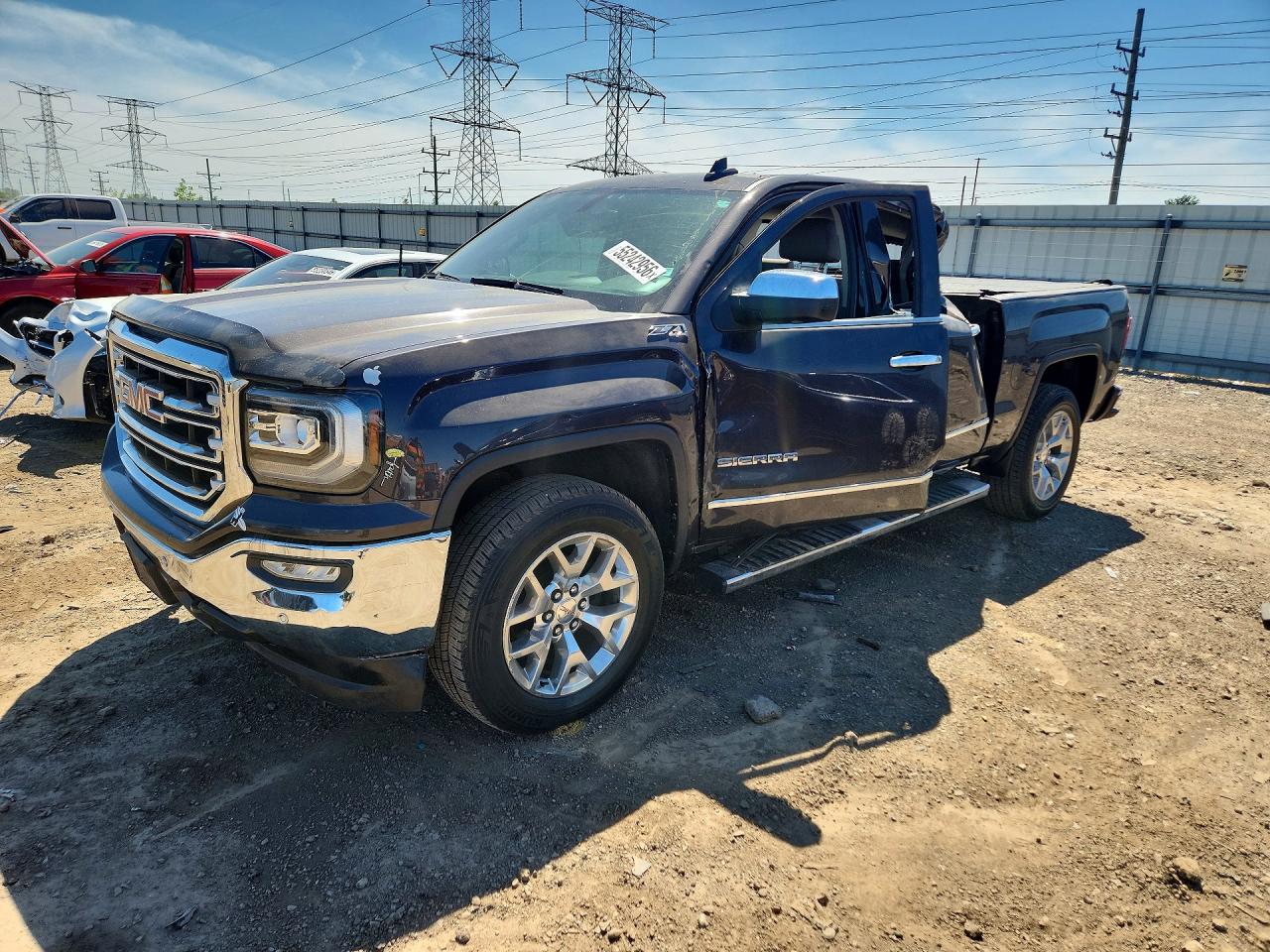 Salvage GMC Sierra Image