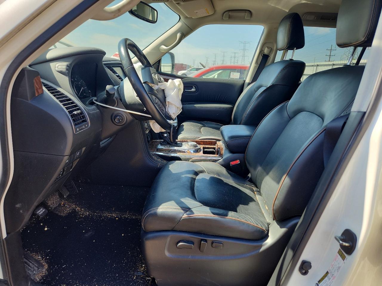 Nissan Armada Sv