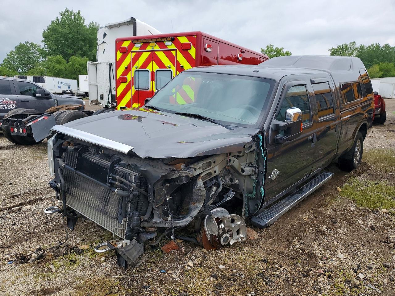 Salvage Ford F-350 Image