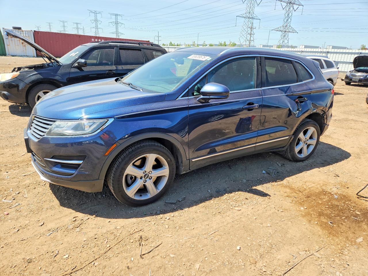 Salvage Lincoln MKC Image