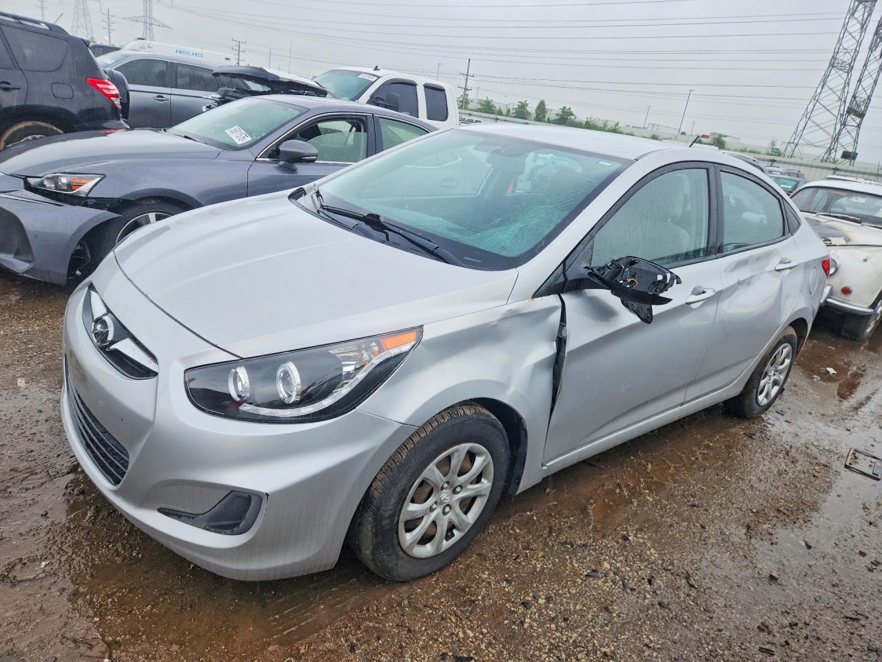 Salvage Hyundai ACCENT Image