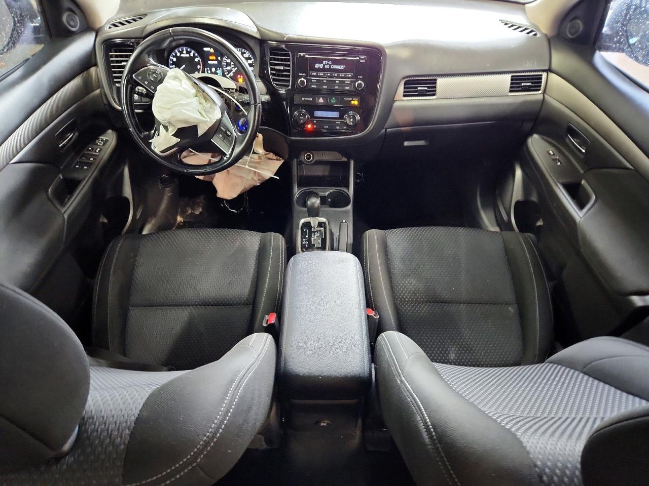 Mitsubishi Outlander Se