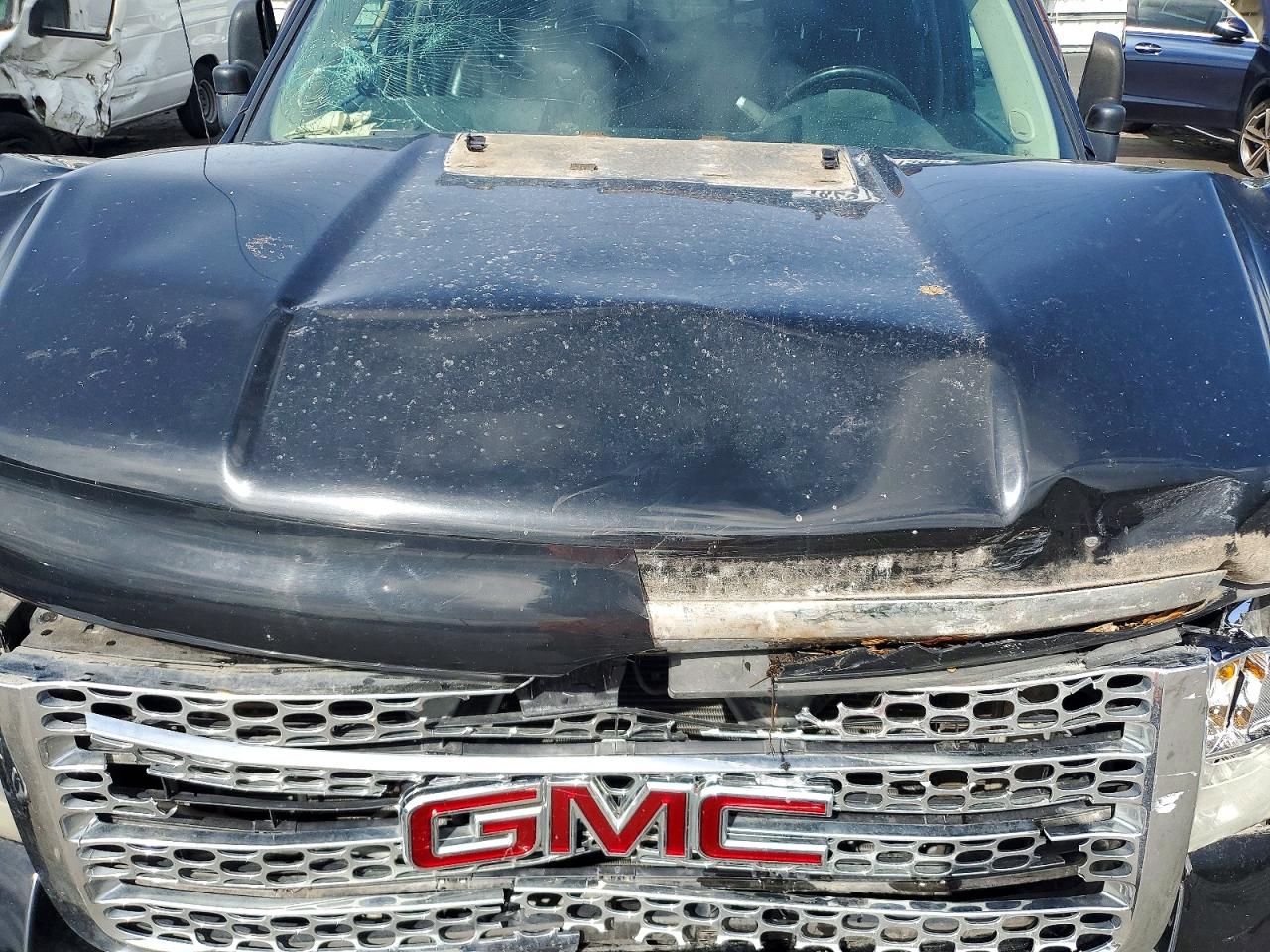 GMC Sierra K3500 Denali