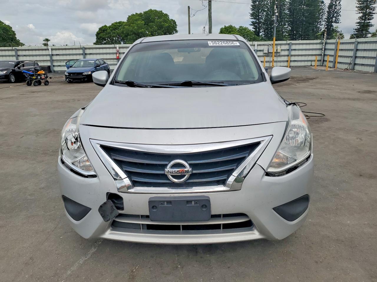 Nissan Versa Sv