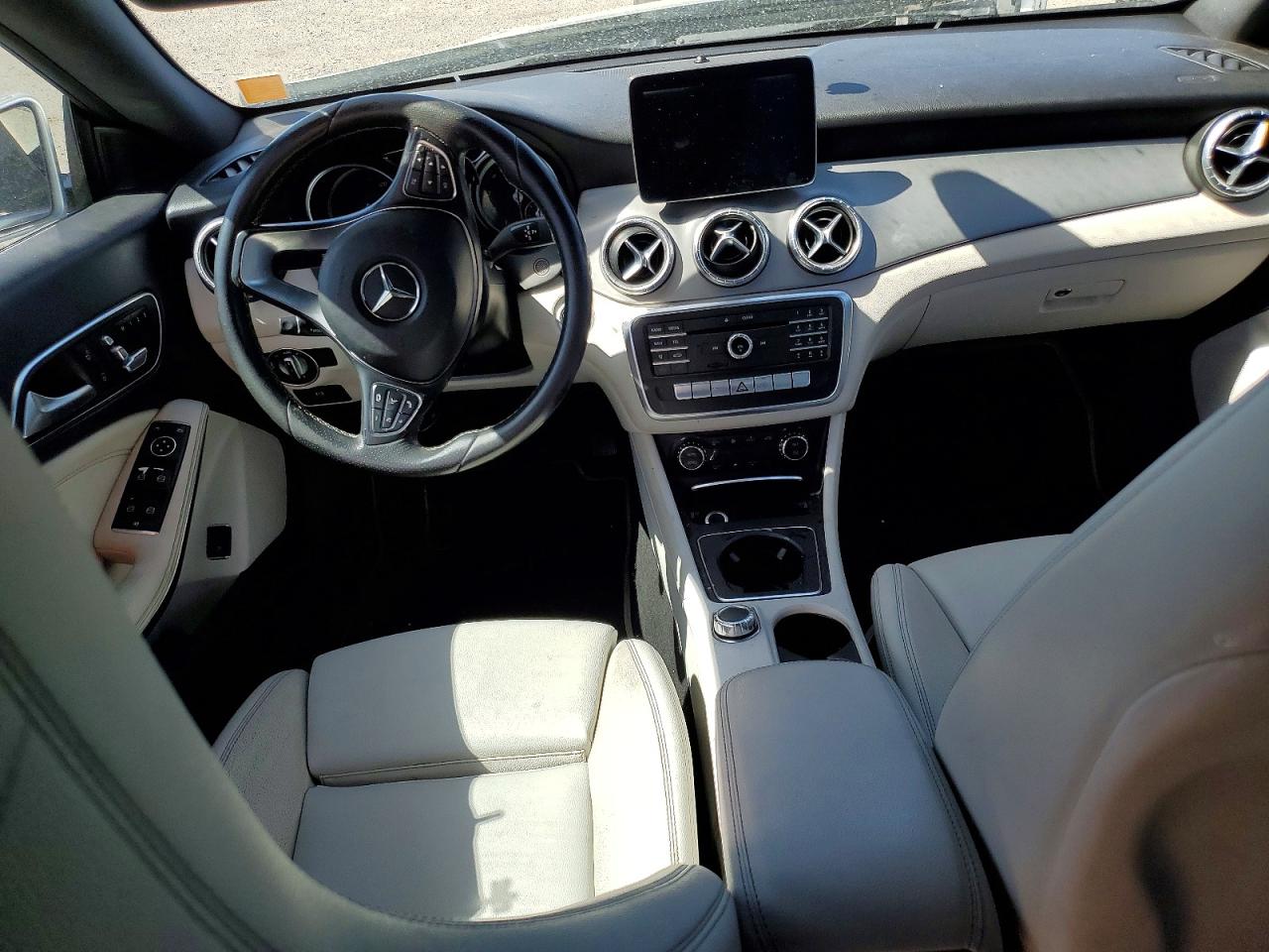 Mercedes-Benz Cla-class 250