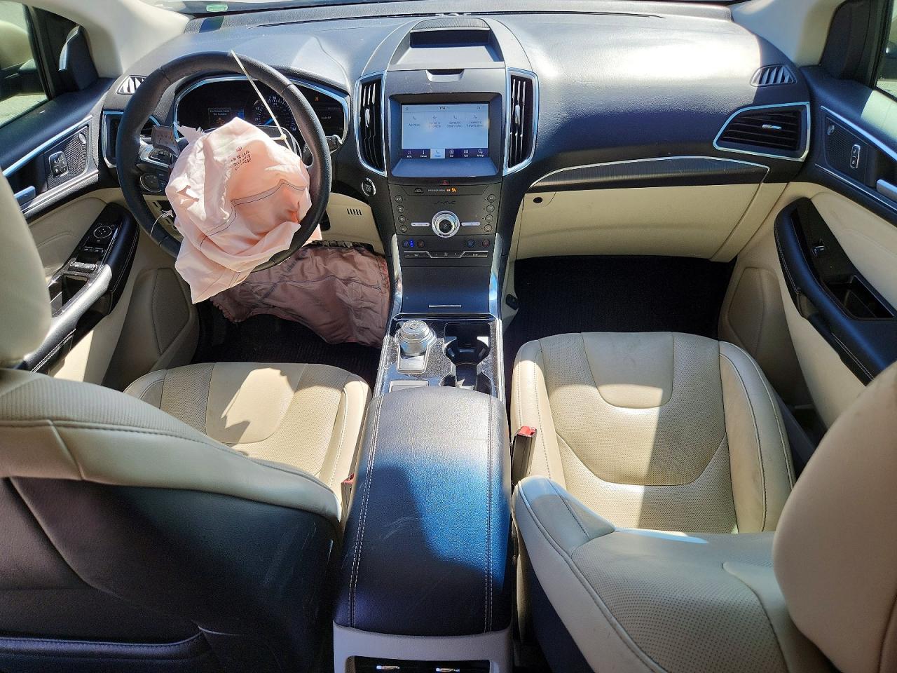 Ford Edge Titanium