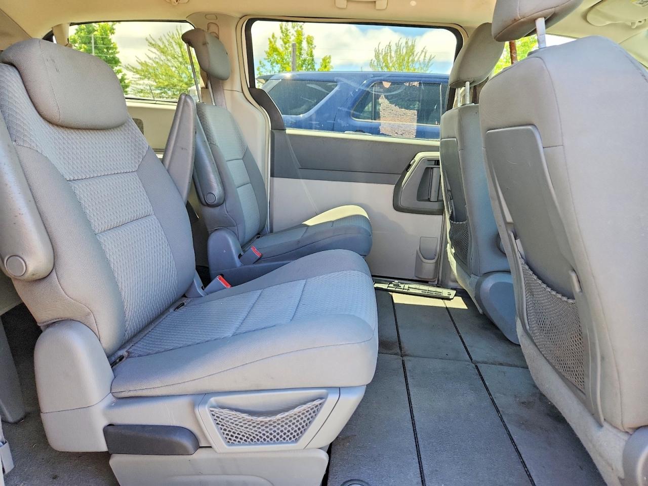 Chrysler Minivan Lx