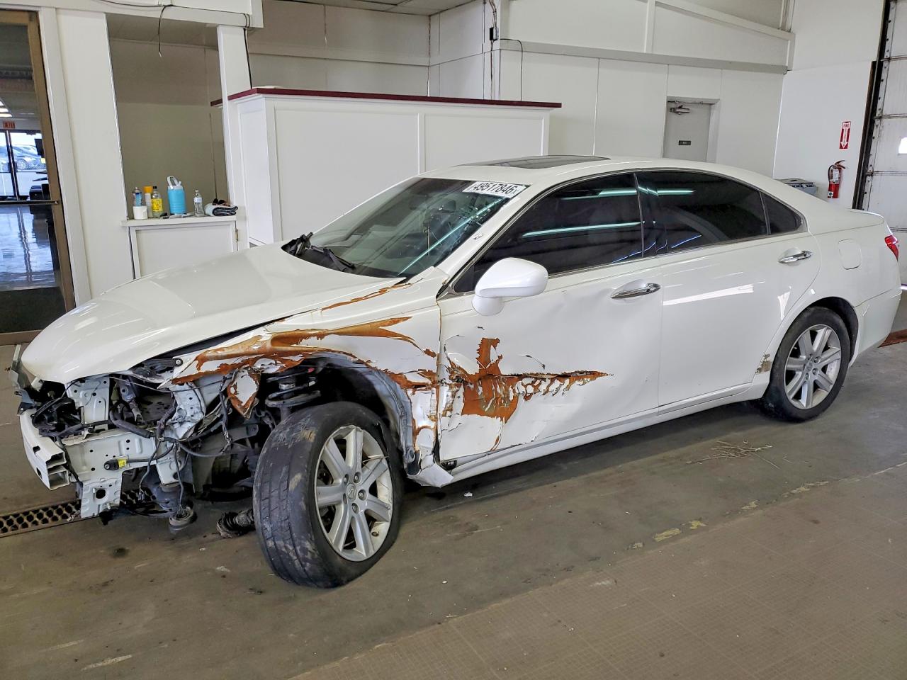 Salvage Lexus Es Image