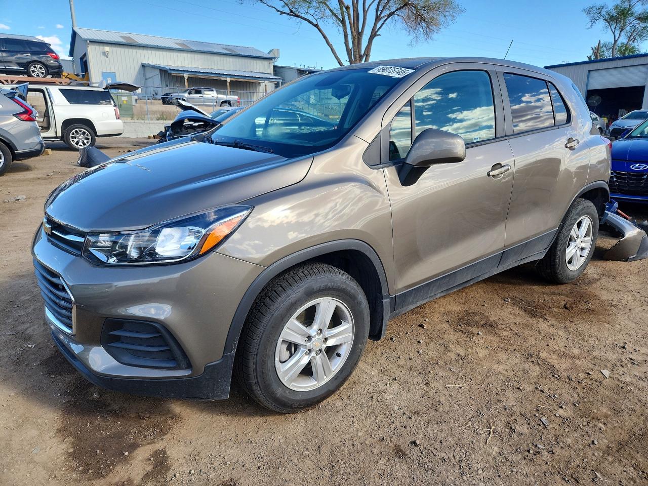 Salvage Chevrolet Trax Image