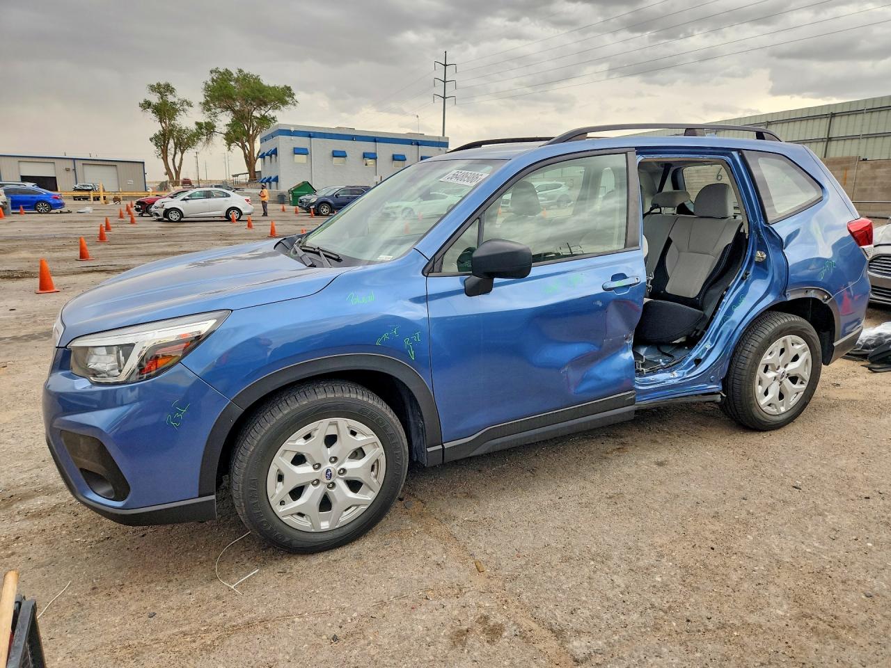 Salvage Subaru Forester Image