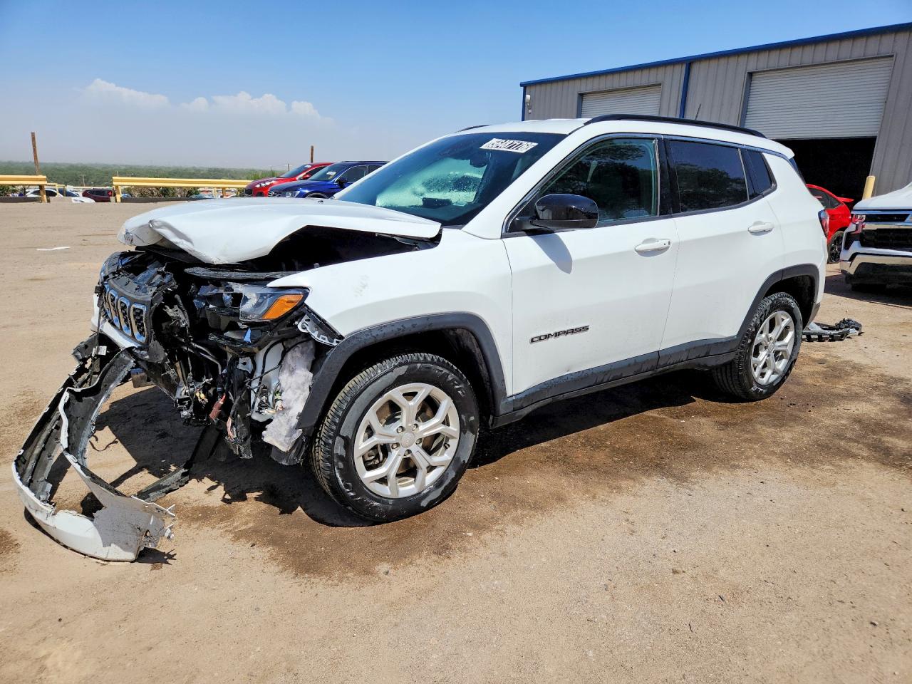 Salvage Jeep Compass Image