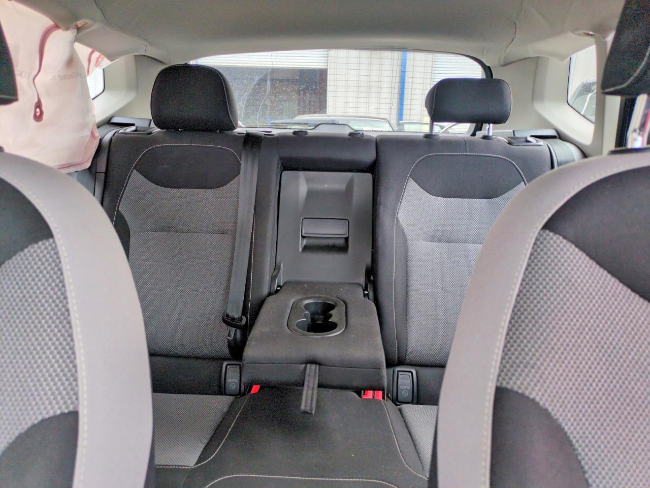 Volkswagen Taos S