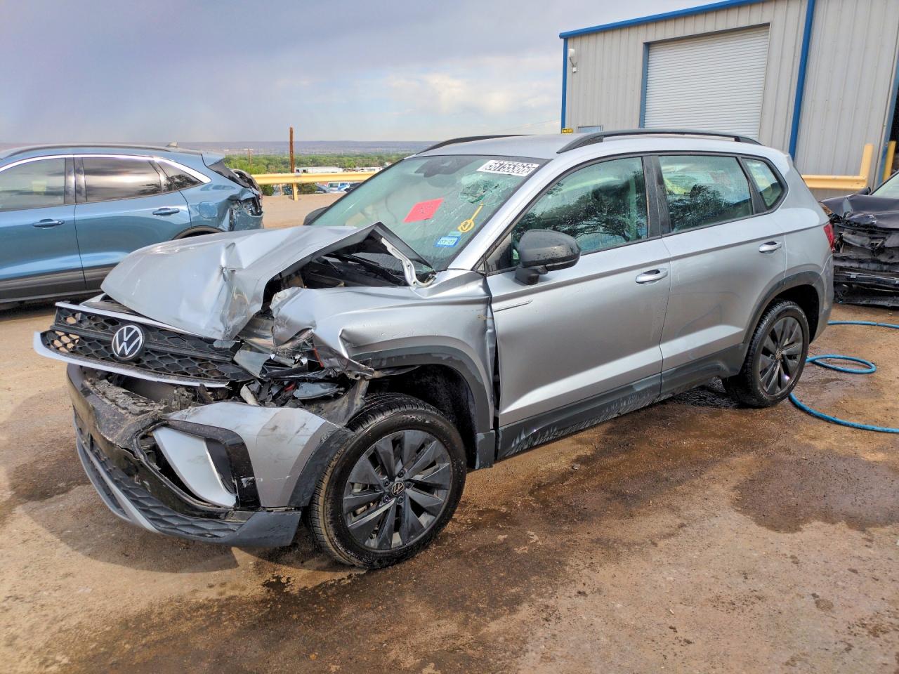 Salvage Volkswagen Taos Image