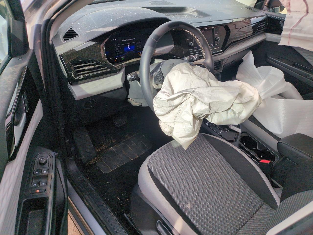Volkswagen Taos S