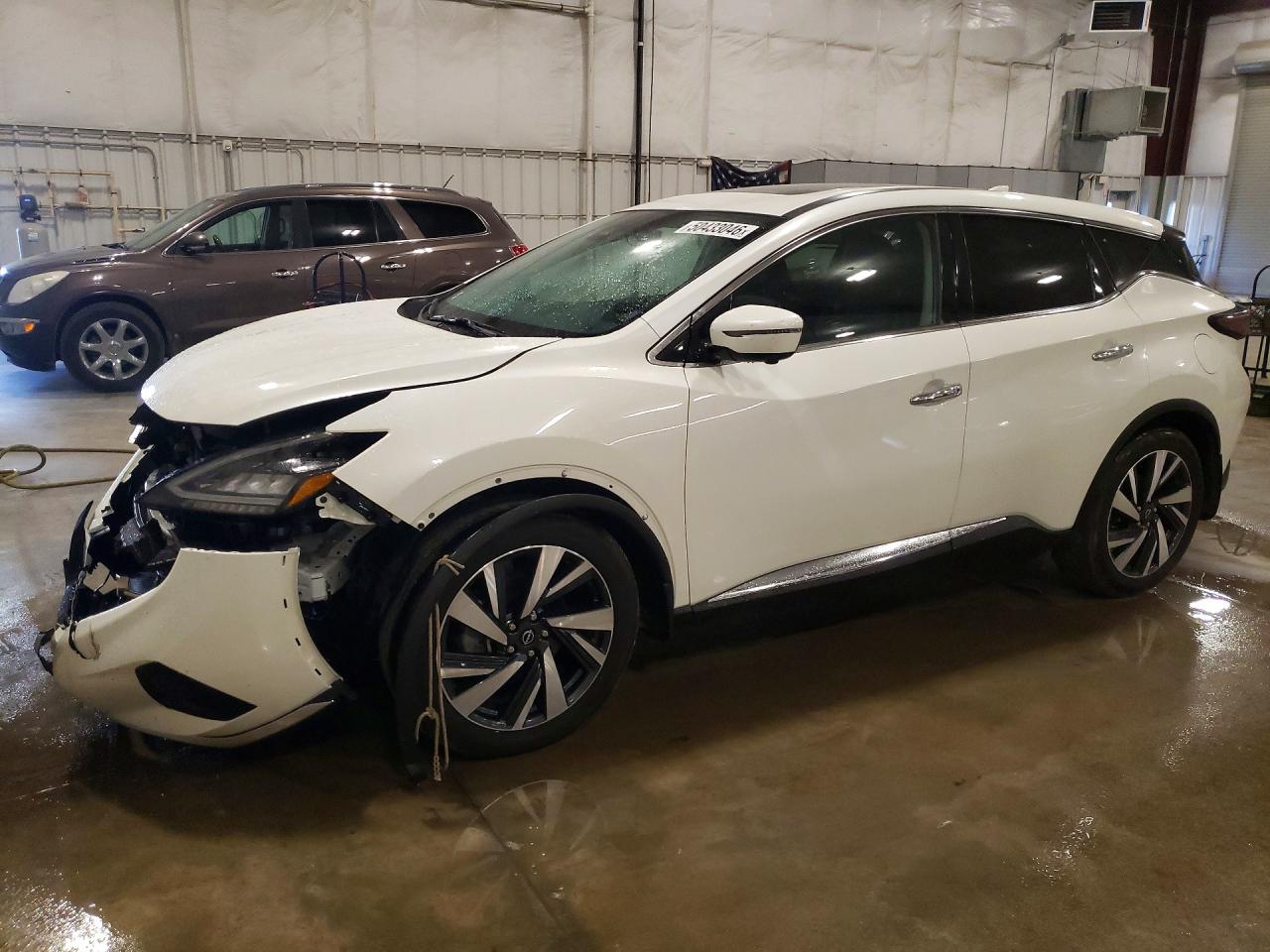 Salvage Nissan Murano Image