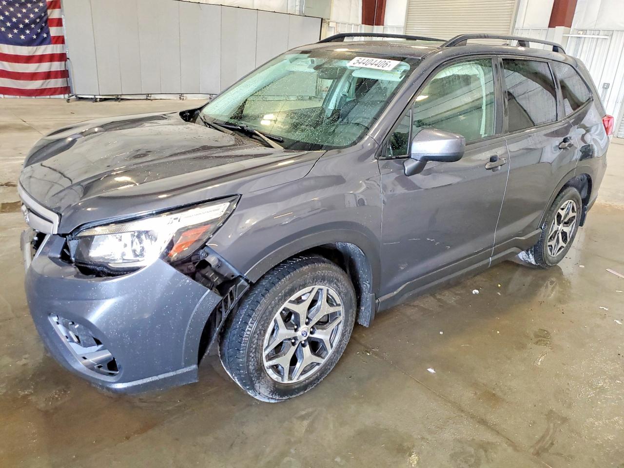 Salvage Subaru Forester Image