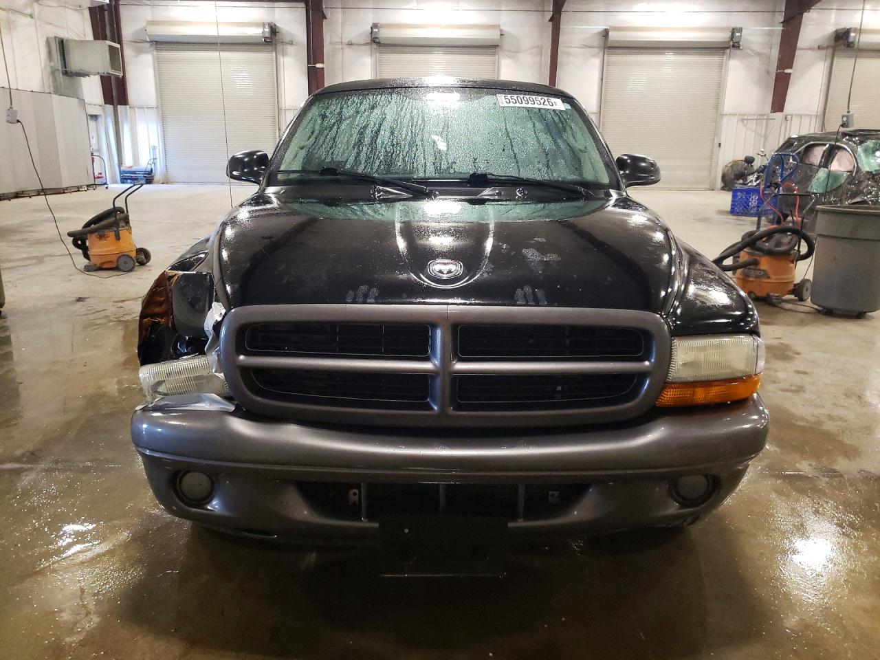Dodge Dakota Base
